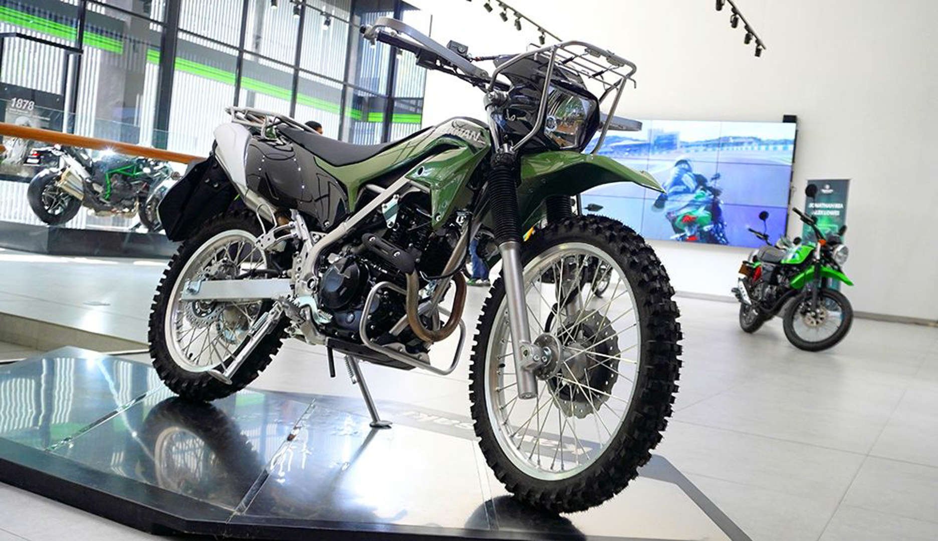 Motor Serba Bisa Kawasaki Stockman Mendadak Diluncurkan di Indonesia, Tangguh di Segala Medan, Harganya Rp57 Jutaan